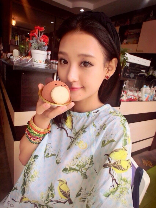 糖糖很优雅的第一张照片--江苏认干亲服务网