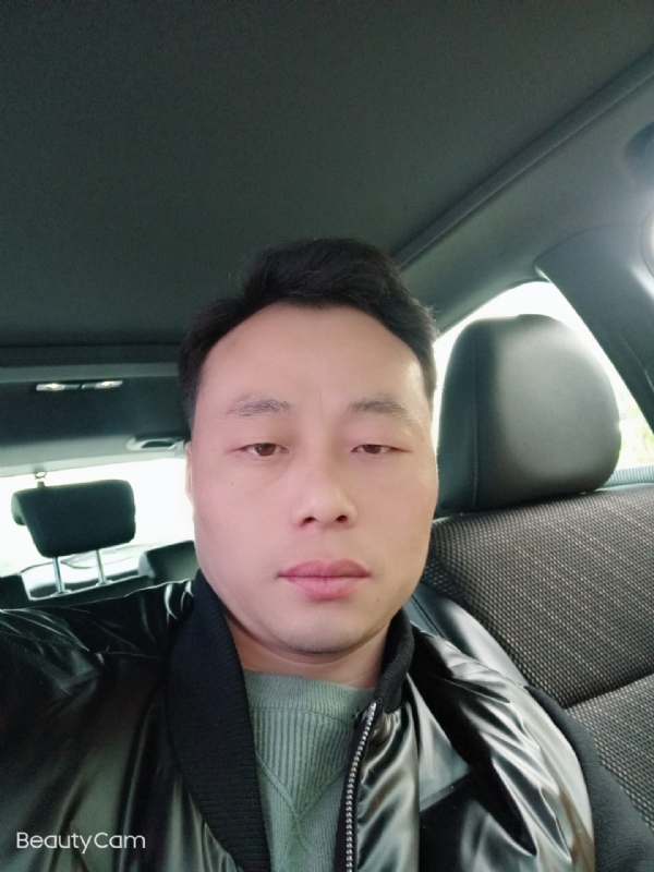 放飞的羊的第一张照片--江苏认干亲服务网