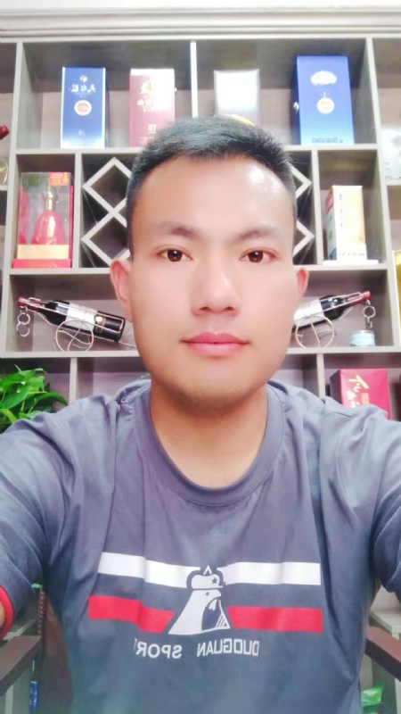 钱乾的第一张照片--江苏认干亲服务网