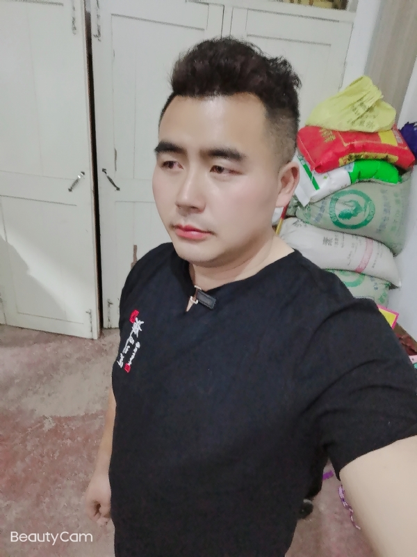 阿杰的第一张照片--江苏认干亲服务网