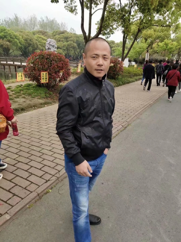 傻子的第一张照片--江苏认干亲服务网