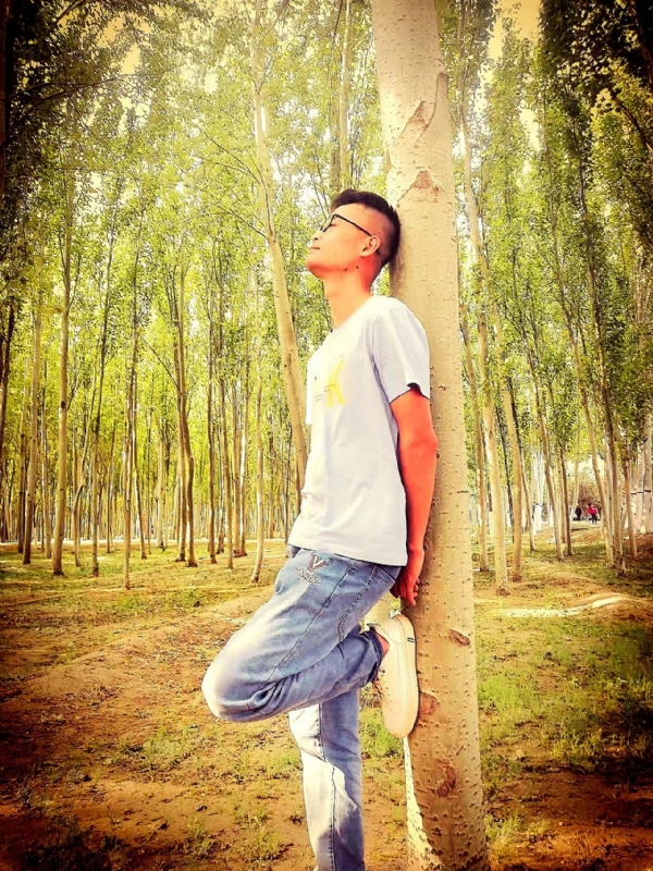 绝卓苦坚的第一张照片--江苏认干亲服务网