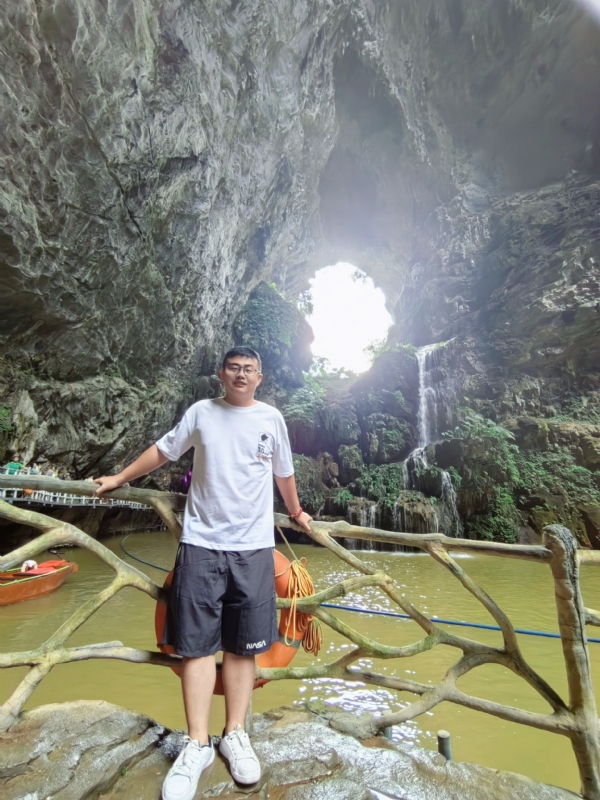 慎独的第二张照片--江苏认干亲服务网