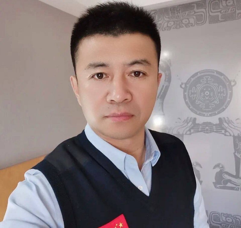 生在红旗下的第一张照片--江苏认干亲服务网